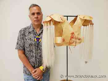 Artist blends tradition, innovation - The Brandon Sun