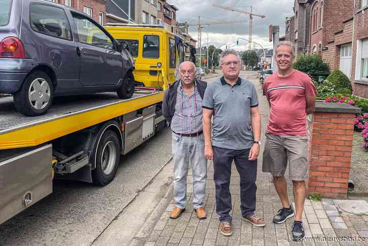 “Auto’s rijden over het voetpad, je moet geregeld wegspringen”: buurtbewoners slaken noodkreet over sluipverkeer