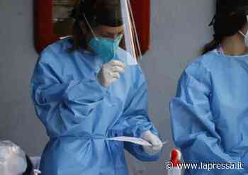 Modena, 120 sanitari contagiati: l'Ausl pensa di richiamare medici dalle ferie - La Pressa