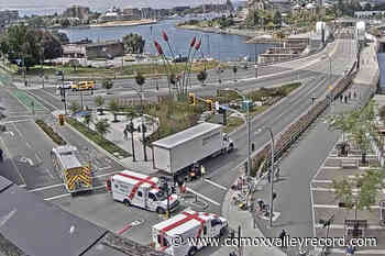 VIDEO: Cyclist hit by large truck in downtown Victoria – Comox Valley Record - Comox Valley Record