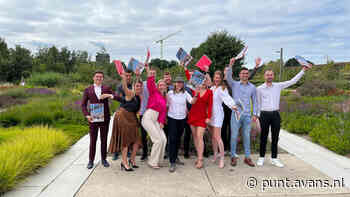 Bouwstudenten halen met trots diploma op: 'Nu moet ik serieuzer worden' - punt.avans