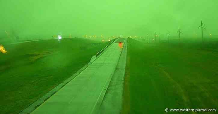 Have You Seen This Before? Air and Sky Turn Green Over Plains in Bizarre Meteorological Event