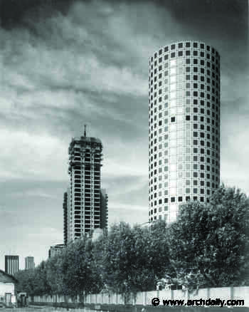 Architecture Classics: Prourban Building / MSGSSV - ArchDaily