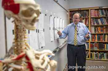 'Expert among the experts' medical illustrator Bill Andrews retires after 23 years at Augusta University - Jagwire – Augusta