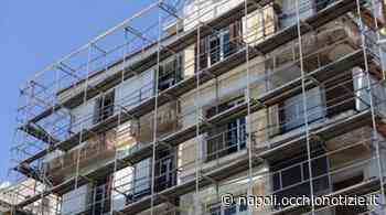 Incidente a Pomigliano d’Arco, operaio cade da un’impalcatura: è in gravi condizioni - L'Occhio di Napoli