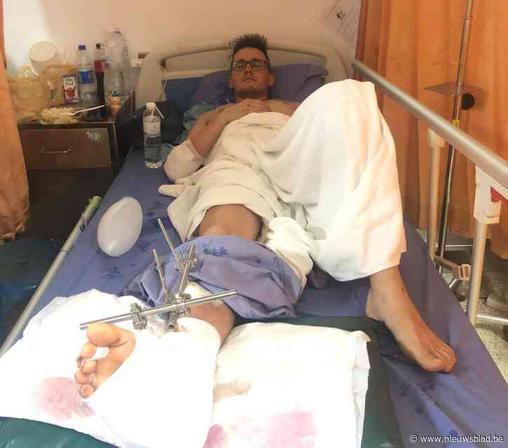 Jurgen dreigt voet te verliezen na motorongeval in Thailand, zijn moeder zoekt wanhopig 60.000 euro: “Zonder geld doen de dokters niets”