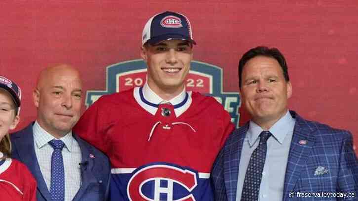 Canadiens select Slafkovsky with the top pick at the NHL draft; Wright falls to No. 4