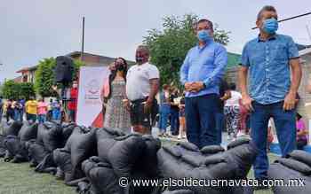 Ayuntamiento de Jiutepec da apoyos a deportistas - El Sol de Cuernavaca