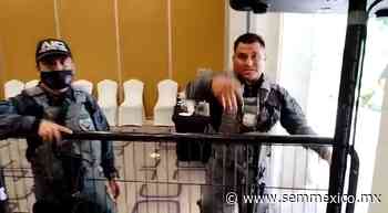 Policía de la Fiscalía de Morelos agrede a reportera en Cuernavaca - - SemMéxico