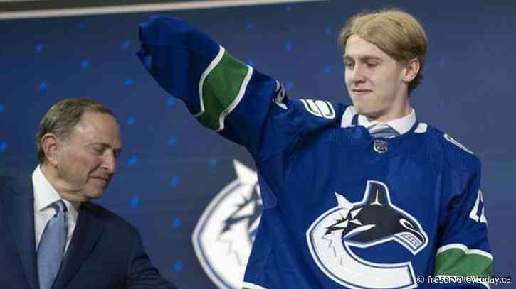 Vancouver Canucks take Swedish right-winger Jonathan Lekkerimaki in NHL draft