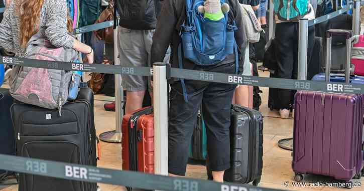 «Normaler Ferientag»: Eher ruhiger Start am Flughafen BER