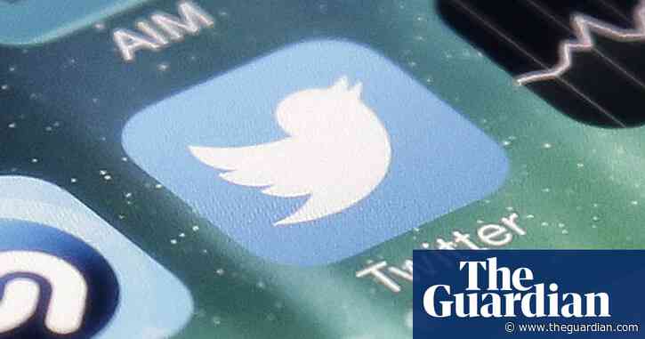 Twitter says it suspends 1m spam users a day as Elon Musk row deepens