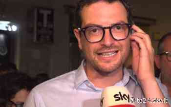 Michele Guerra è il nuovo sindaco di Parma: "Risultato storico per la città". VIDEO - Sky Tg24