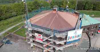 Das Köterberghaus erstrahlt im neuen Kupferglanz | Lokale Nachrichten aus Blomberg - Lippische Landes-Zeitung