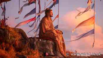 It’s Time for Fans to Watch Superheroes Like They Read Them