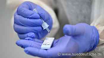 Gesundheit - Kiel - Corona-Inzidenz in Schleswig-Holstein fällt unter 1000 - Gesundheit - Süddeutsche Zeitung - SZ.de