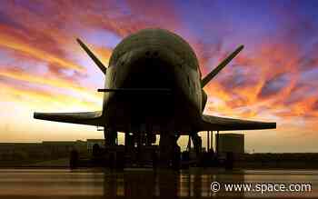 US military's mysterious X-37B space plane sets new spaceflight record