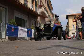 Mille Miglia a Pontedera, le foto delle auto più belle al mondo - gonews.it - gonews
