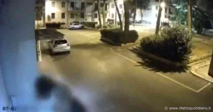 Fuga da film in un B&B pugliese: scappano dal balcone per non pagare 40 euro. Proprietario pubblica il video e denuncia: “Attenzione”