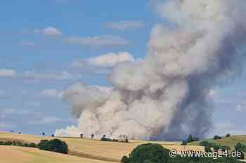 Mega-Rauchwolke nahe Heilbad Heiligenstadt: 15 Hektar Gerste bei Feldbrand vernichtet - TAG24