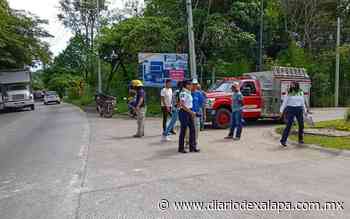 Motociclista choca contra camioneta en Coatepec; fue trasladado a un hospital - Diario de Xalapa