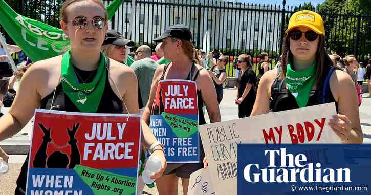 Joe Biden signs executive order protecting access to abortion