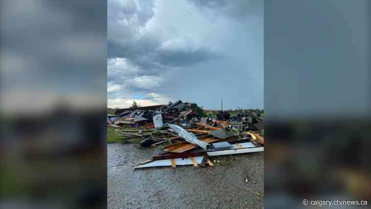 5 homes damaged, 1 destroyed after tornado near Sundre, Alta.
