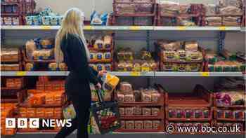 Global food prices fall but shoppers still face bill hikes