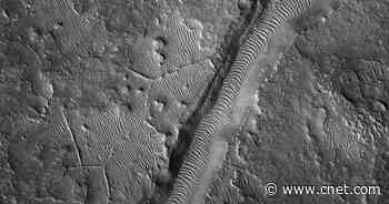 Mars 'Dreamscape' Wows in Knockout 4K NASA Orbiter Video     - CNET