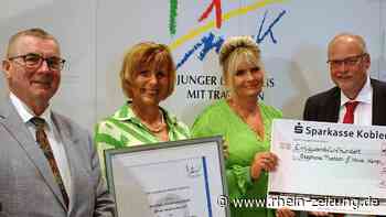 Kulturförderpreis verliehen: Kreis MYK ehrt Bendorfer Autorinnenduo und Musikverein Löf - Rhein-Zeitung