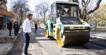 Avanzan los trabajos de asfalto en calle Buenos Aires | Sociedad - Los Andes (Mendoza)