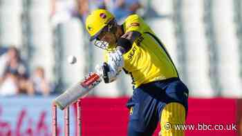 T20 Blast: Hampshire Hawks hammer Birmingham Bears to reach Finals Day