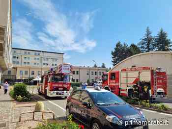 Incendio in ospedale: maxi mobilitazione a Merate, 14 pazienti trasferiti. Rogo scoppiato in una stanza dove si somministrava ossigeno - Prima Merate