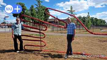 Kunstprojekt mit Jost Löber: offene Arme in Wittenberge - Märkische Allgemeine Zeitung