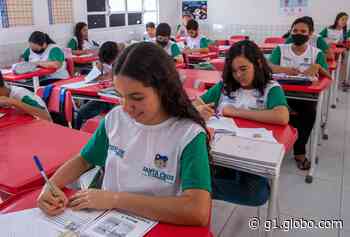 Prefeitura de Santa Cruz do Capibaribe lança programa para distribuir absorventes gratuitos nas escolas municipais - Globo
