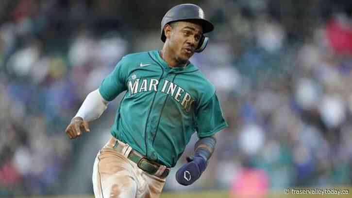 Eugenio Suárez homers in 11th as Mariners top Blue Jays 5-2