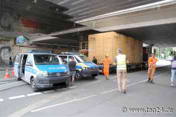 Unfall in Dresden, Leipziger Straße: Lastwagen reißt Straßenbahn-Oberleitung herunter - TAG24