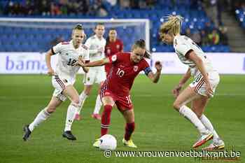 &quot;Ze leerde haar man kennen op EK&quot;: Commentator vindt straf verhaal over Noorse topspeelster Caroline Graham Hansen uit