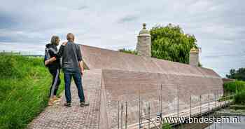 Klundertse trots in ere hersteld: Stenen Poppen stralen weer - BN DeStem