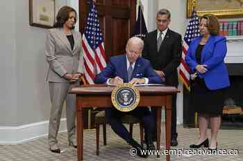 Impassioned Biden signs order on abortion access - Virden Empire Advance