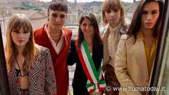 Raggi posta foto con i Maneskin: "Siamo fuori di testa, ma diversi da loro"