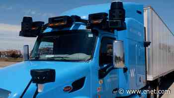 Self-Driving Trucks Will Be Driving Next to You by 2023 video     - CNET