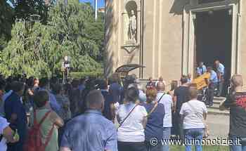 Luino, una folla commossa per l'ultimo saluto a Filippo - Luino Notizie