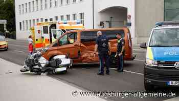 Unfall mit Motorradstreife der Polizei bei MAN-Kreuzung