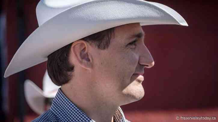 ‘Star power’: Federal politicians use Calgary Stampede to lasso support from voters