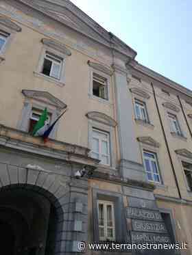 Arzano, capannone Amazon abusivo: tre rinvii a giudizio - TERRANOSTRA | NEWS