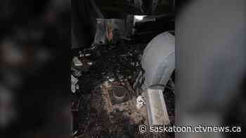 Saskatoon pub patrons evacuated after roof catches fire