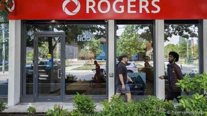 Rogers CEO apologizes for outage, says it came after network maintenance update