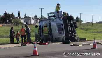 No serious injuries after semi rolls over in northeast Calgary