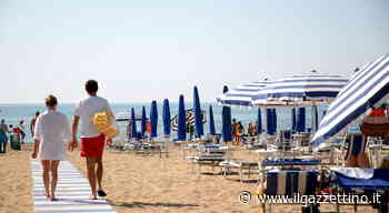 Jesolo, buoni spesa per chi cede l'ombrellone non utilizzato il sabato e la domenica - ilgazzettino.it